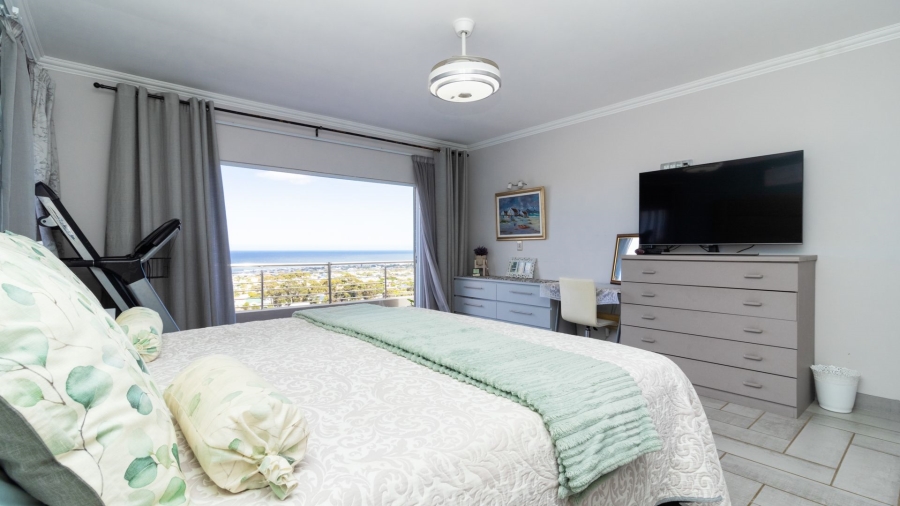 3 Bedroom Property for Sale in Berghof Western Cape